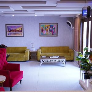 Hotel Avalon Suites